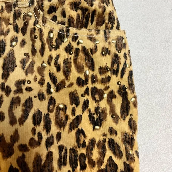Chicos Size 1 Tall Leopard Print Corduroy Pants with beading on pockets - Picture 8 of 10